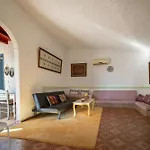 Apartament Aelia Filoxenia *